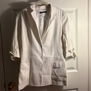 Tahari Women’s White Blazer